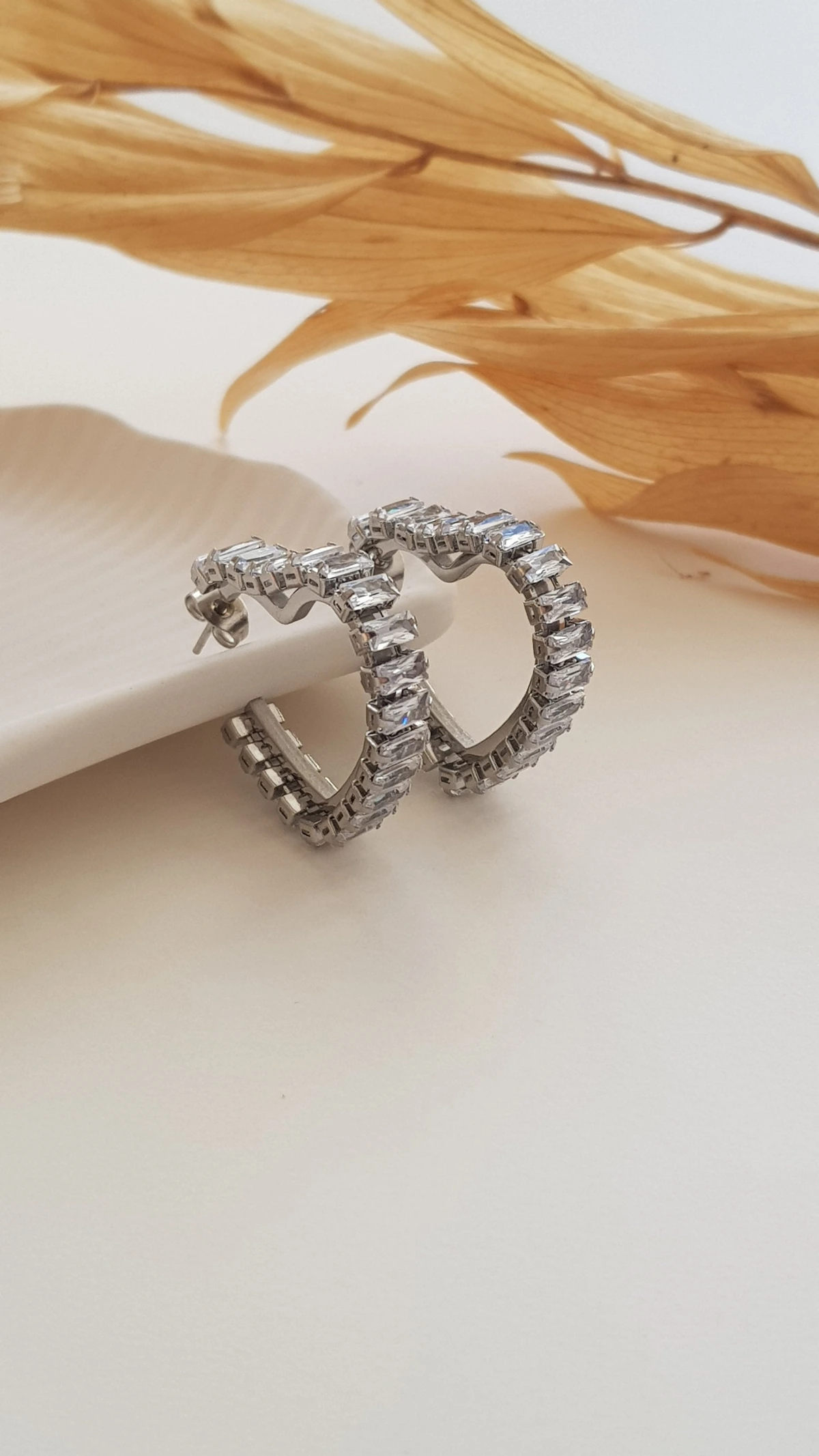 JOC Baget Silver Kalp Çelik Küpe