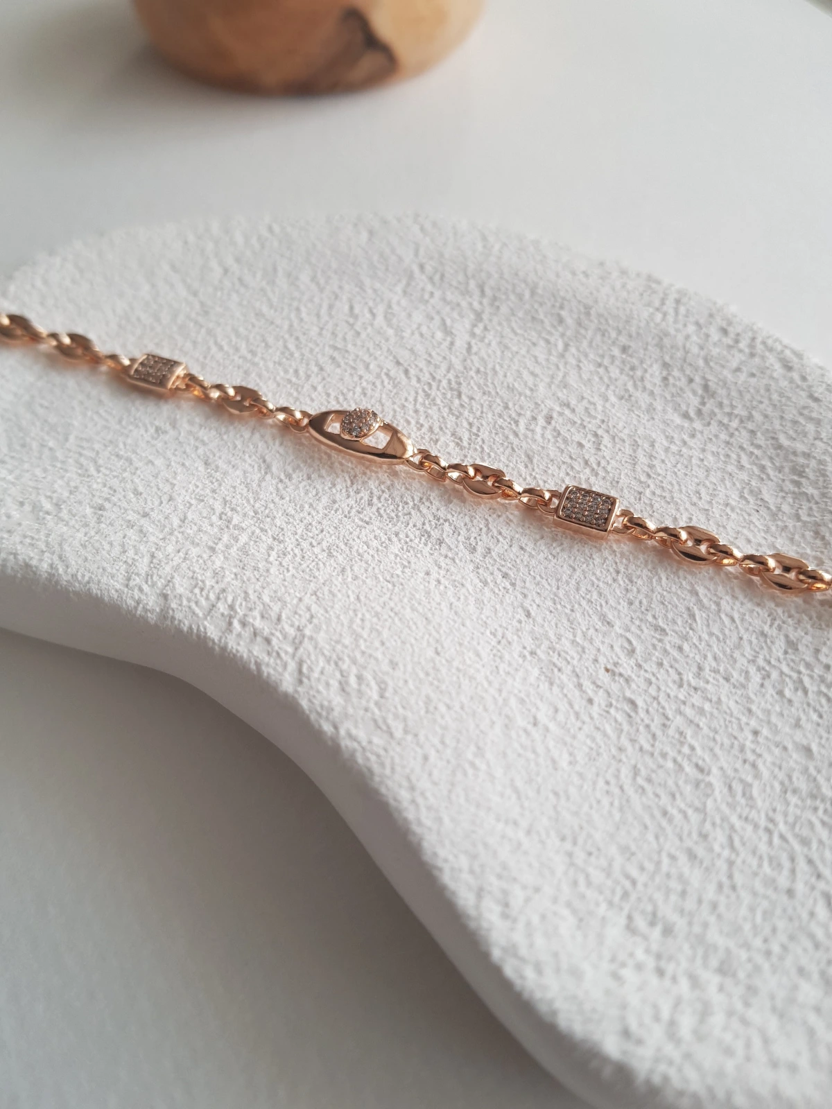 JOC Gold Susan Bracelet
