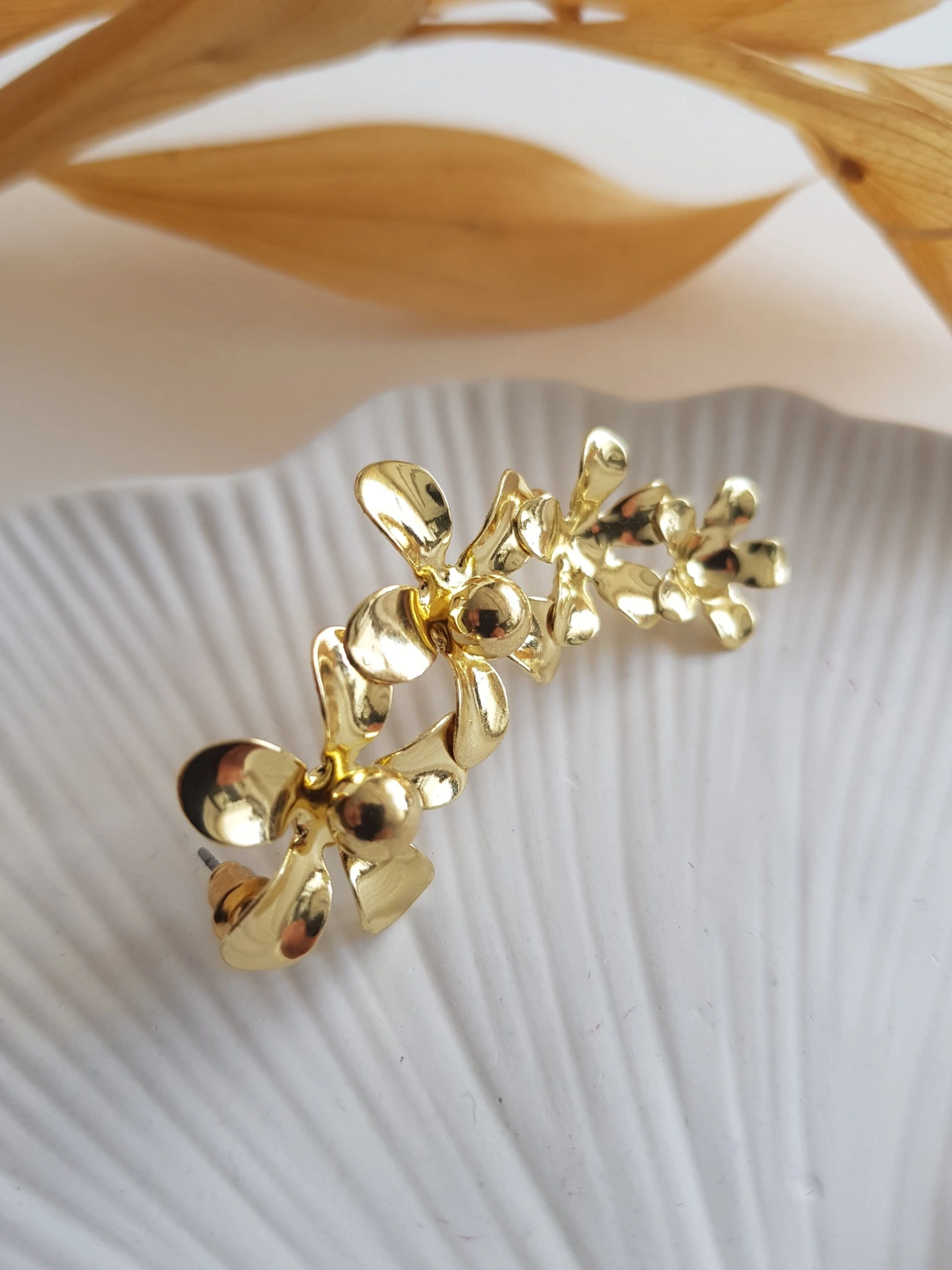 JOC Gold Çiçek Model Earcuff