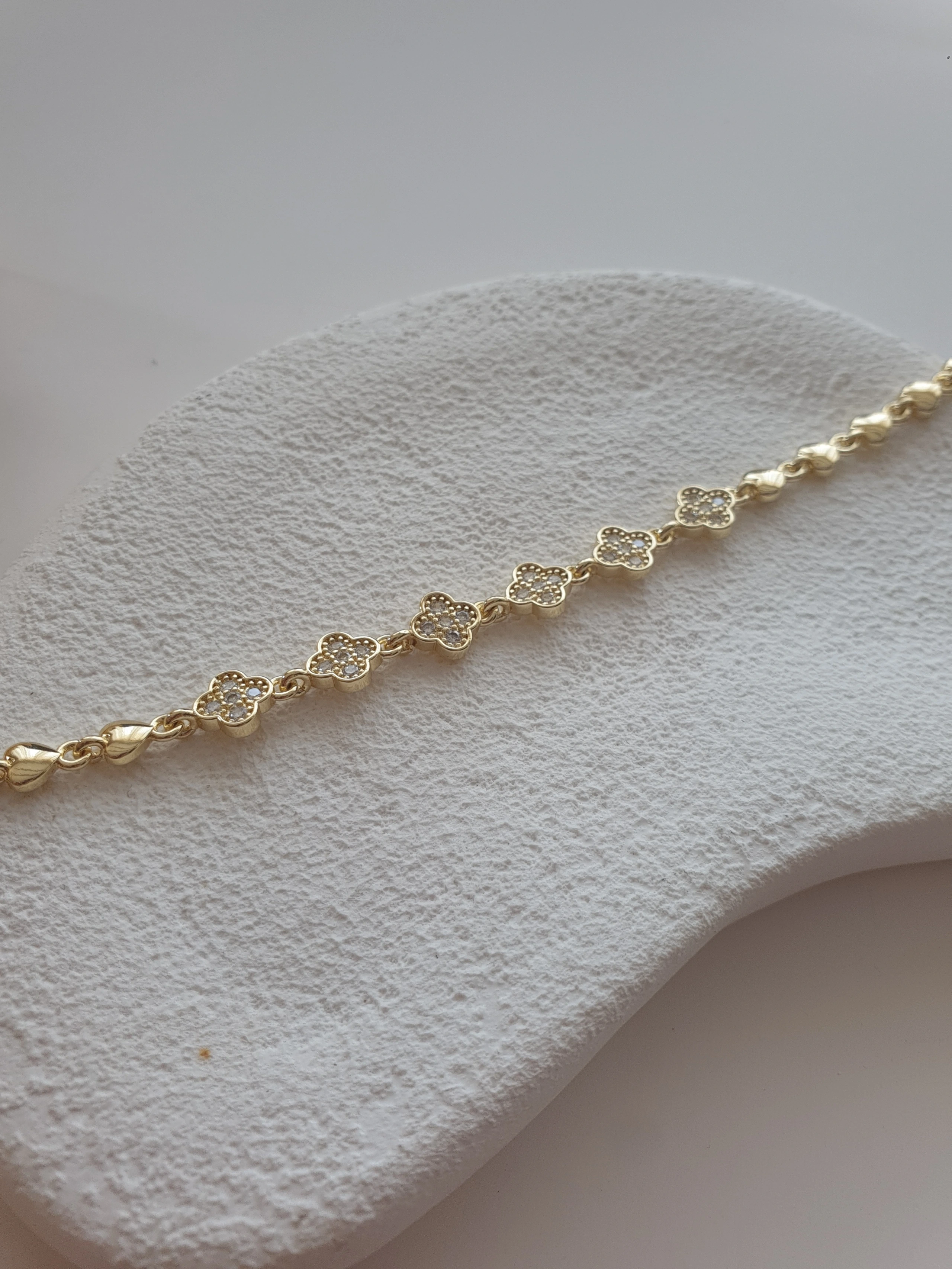14K Gold Kalp ve Yonca Bileklik