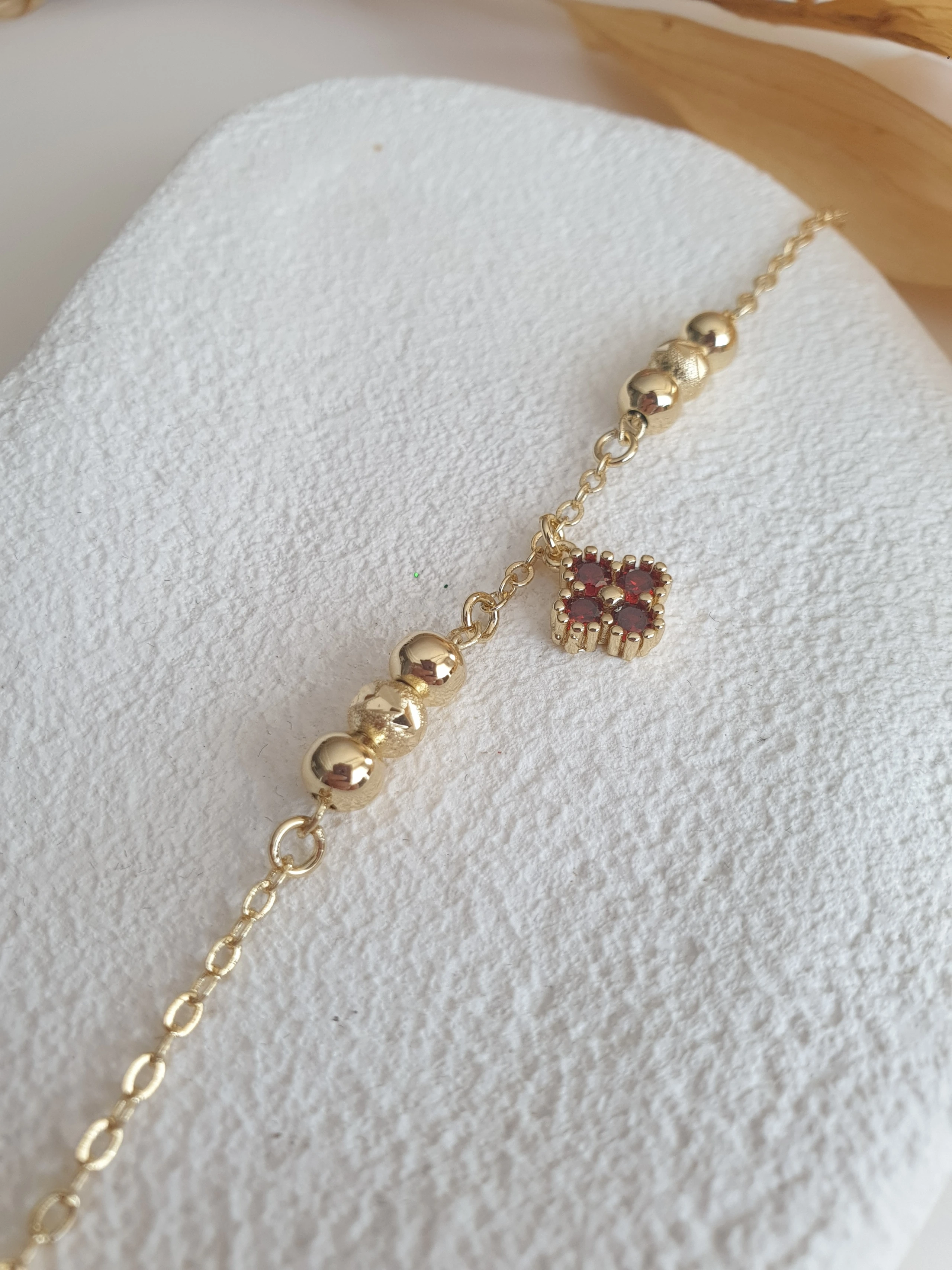14K Dorika ve Bordo Yonca Bileklik