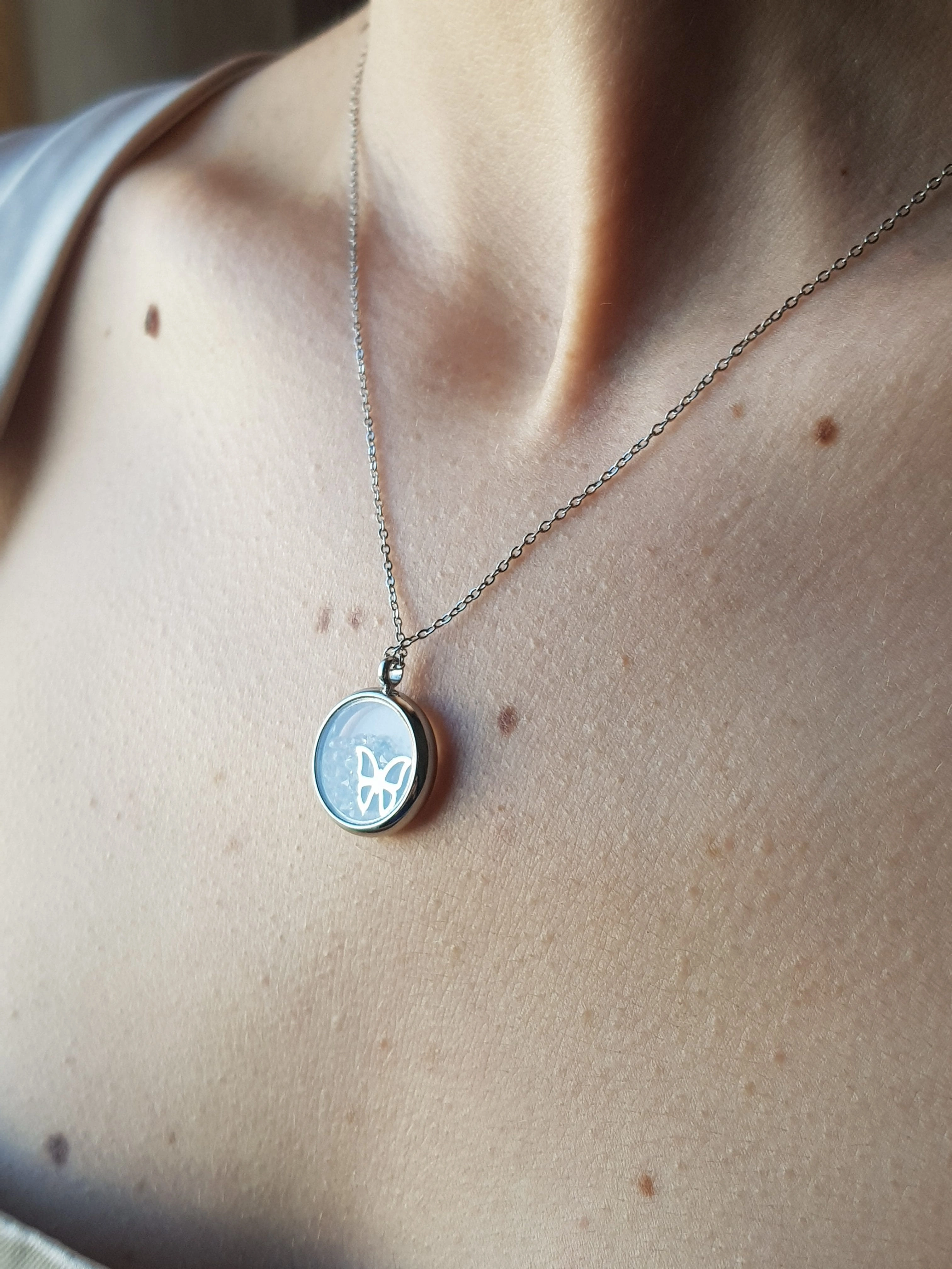 JOC Cam İçi Taşlı Kelebek Kolye (Silver) Çelik