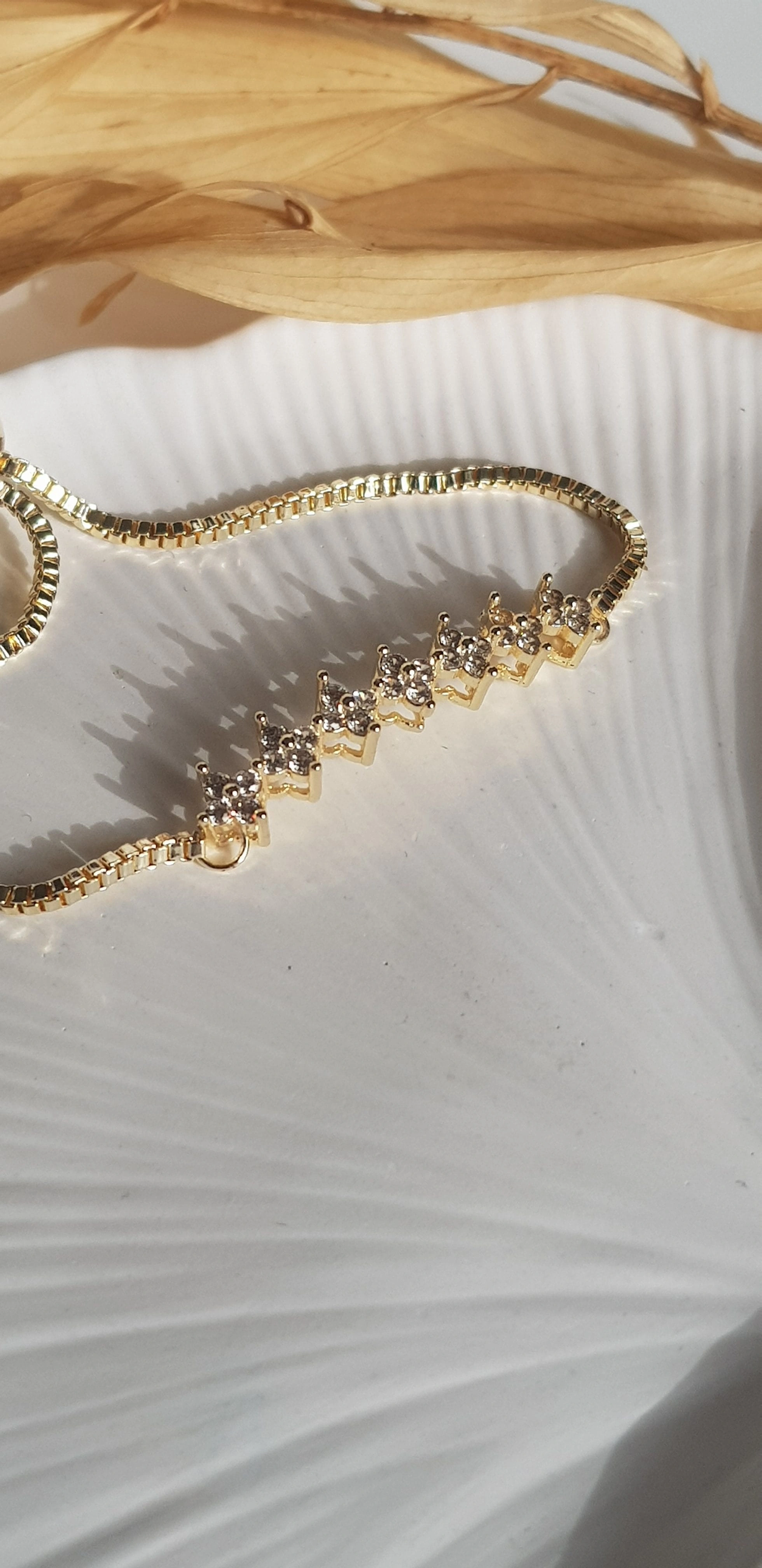 JOC Gold Yonca Bileklik