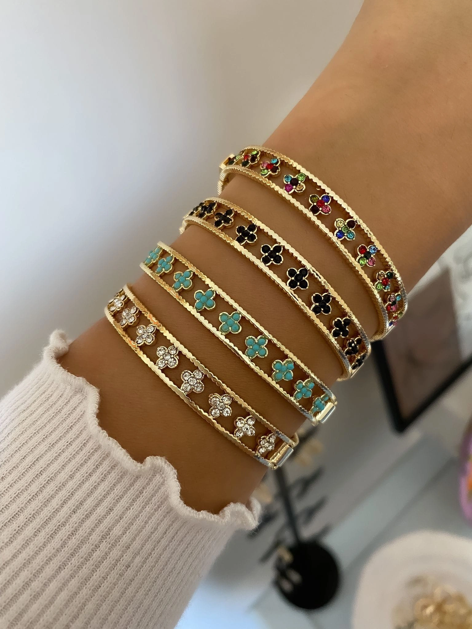 JOC Gold Taşlı Yonca Kelepçe
