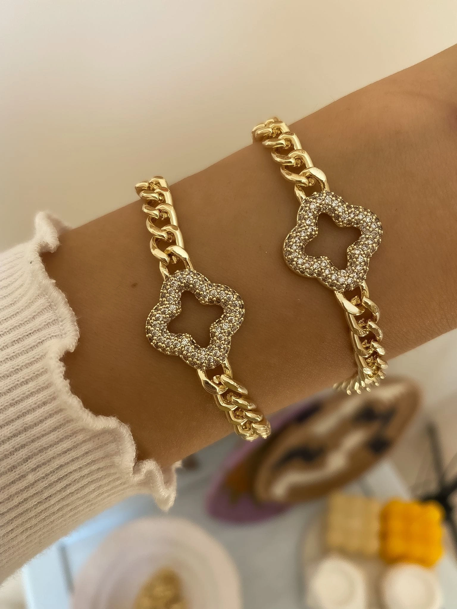 JOC Gold Taşlı Yonca Zincir Bileklik