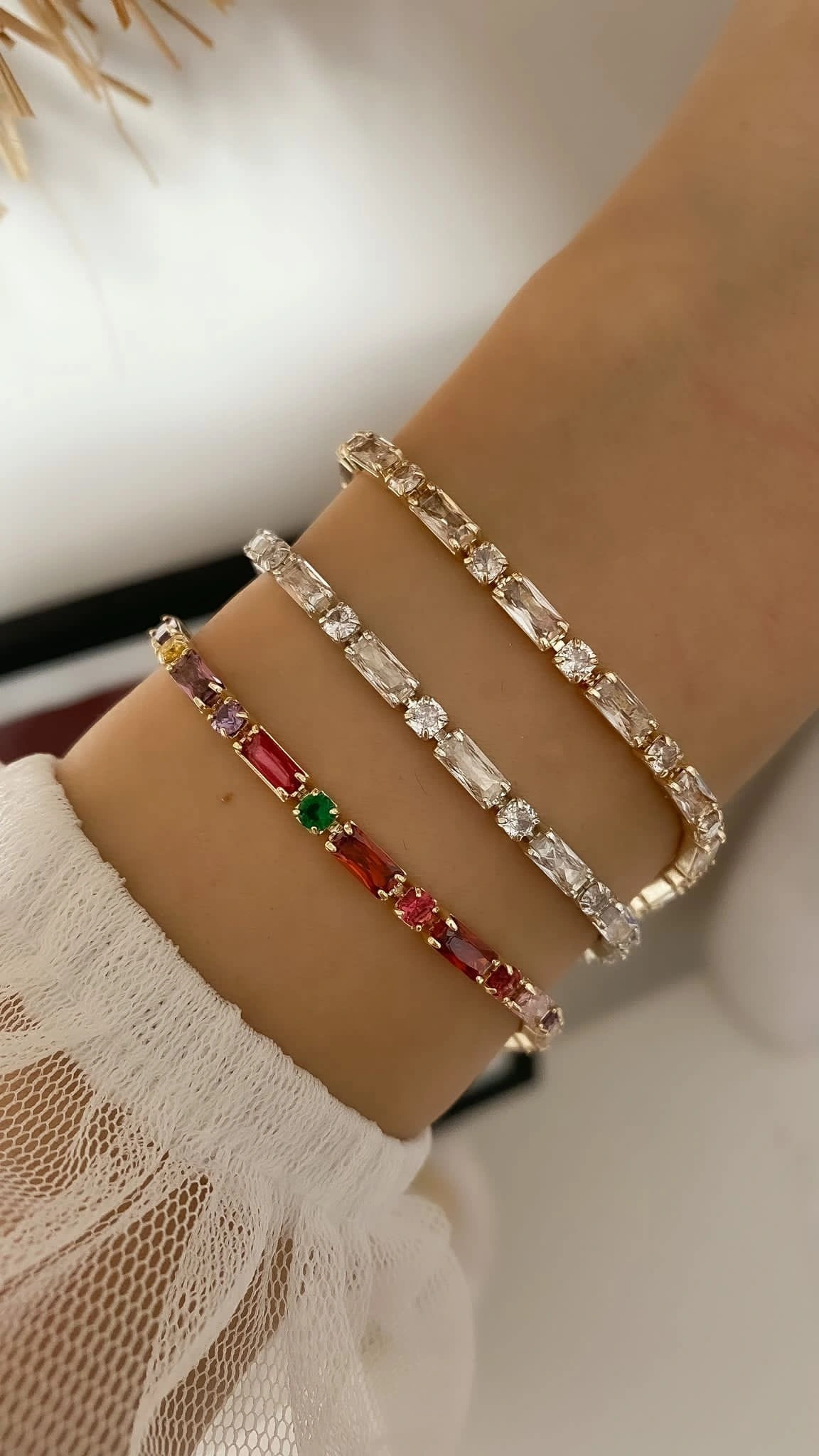 JOC Gold Taşlı İnce Bileklik