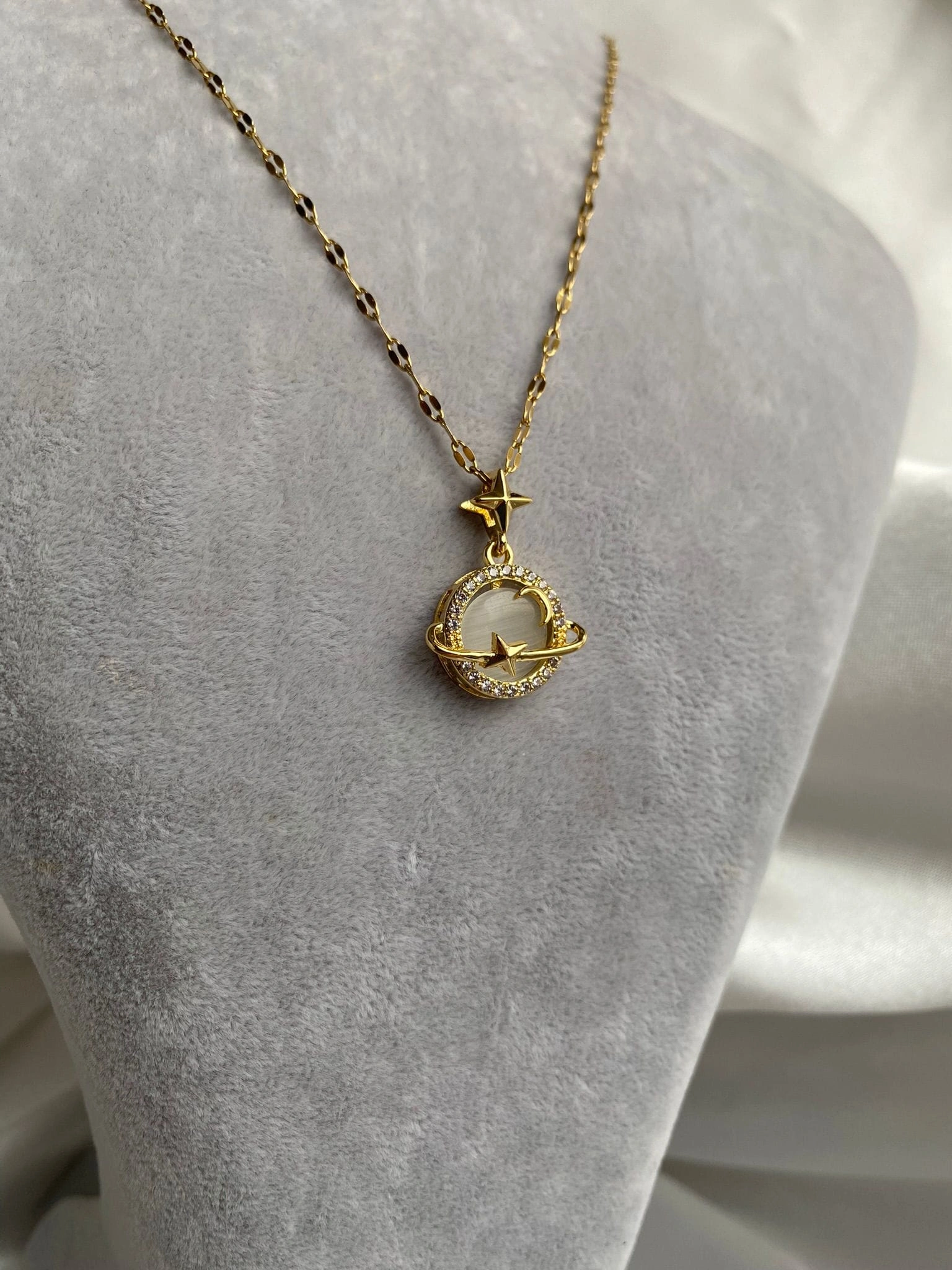JOC Gold Sedefli Ay Yıldız Çelik Kolye
