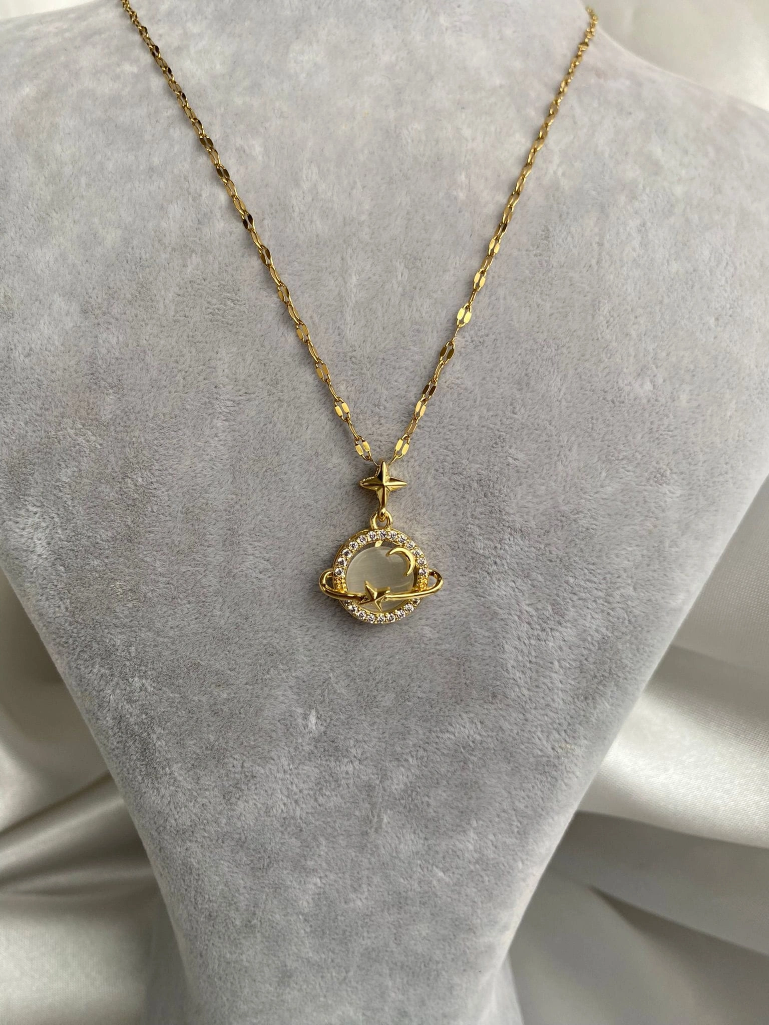 JOC Gold Sedefli Ay Yıldız Çelik Kolye