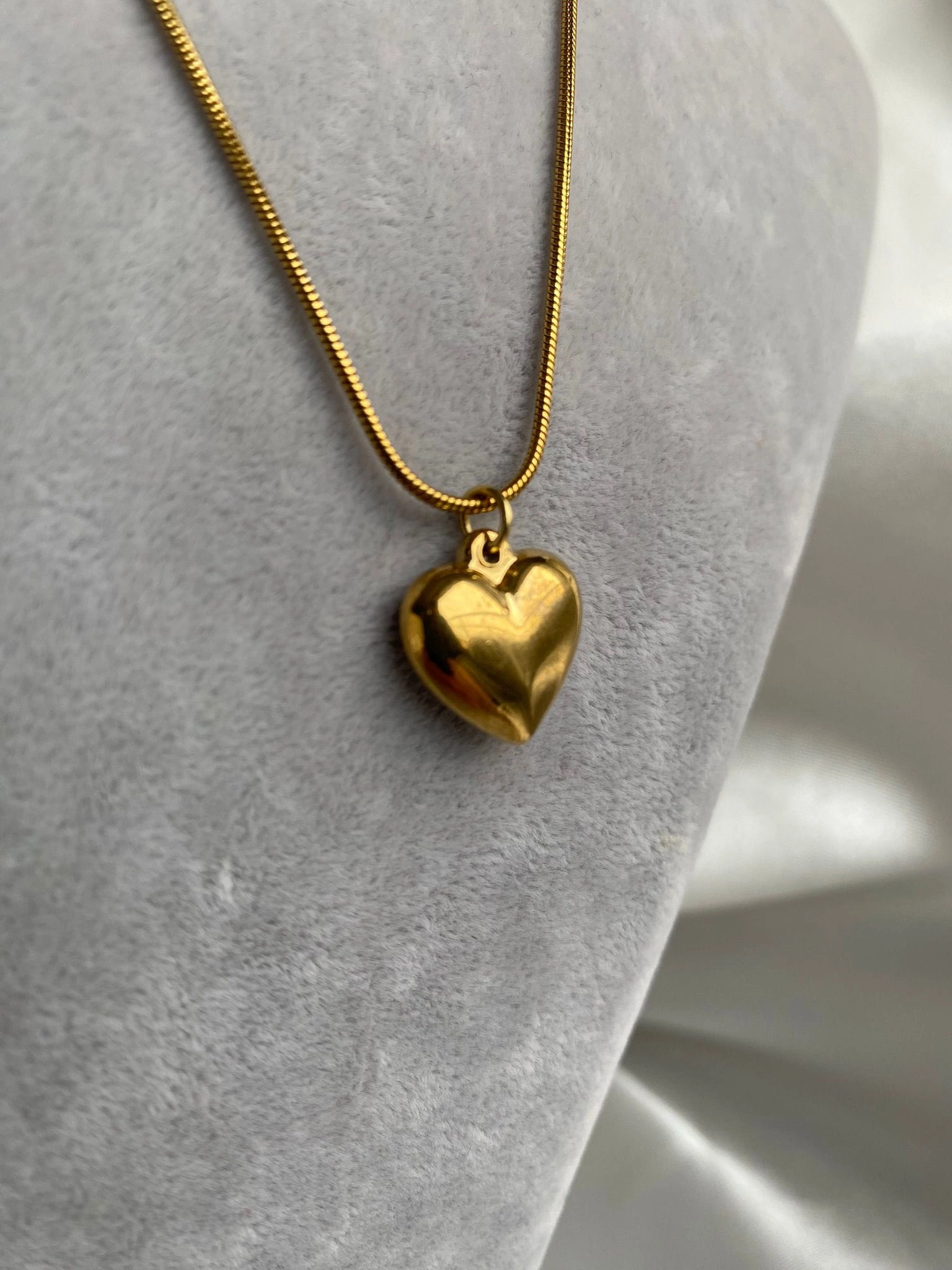 JOC Gold Balon Kalp Çelik Kolye