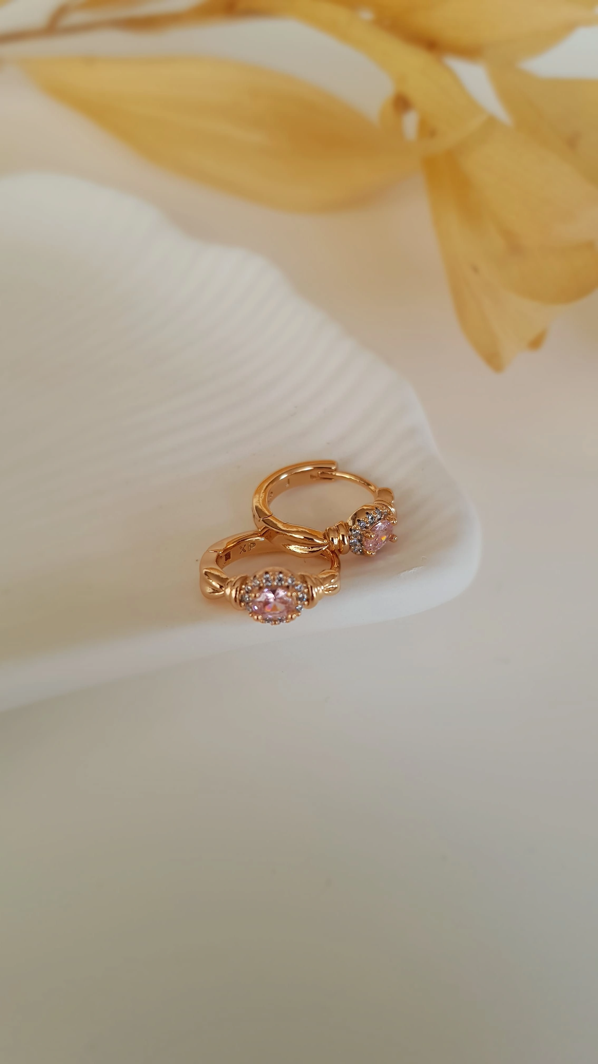 JOC Küçük Pembe Taşlı Xuping Küpe
