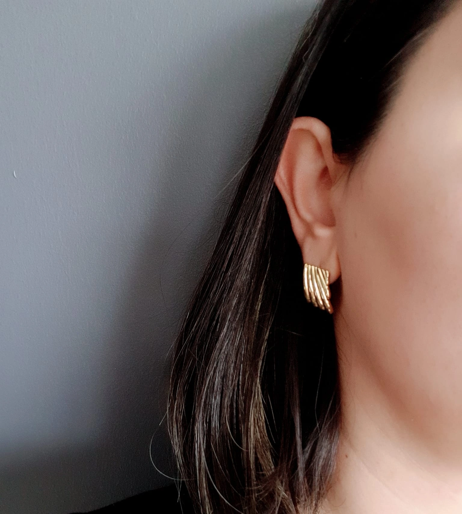 JOC Mini Gold Tırtıklı Plaka Çelik Küpe