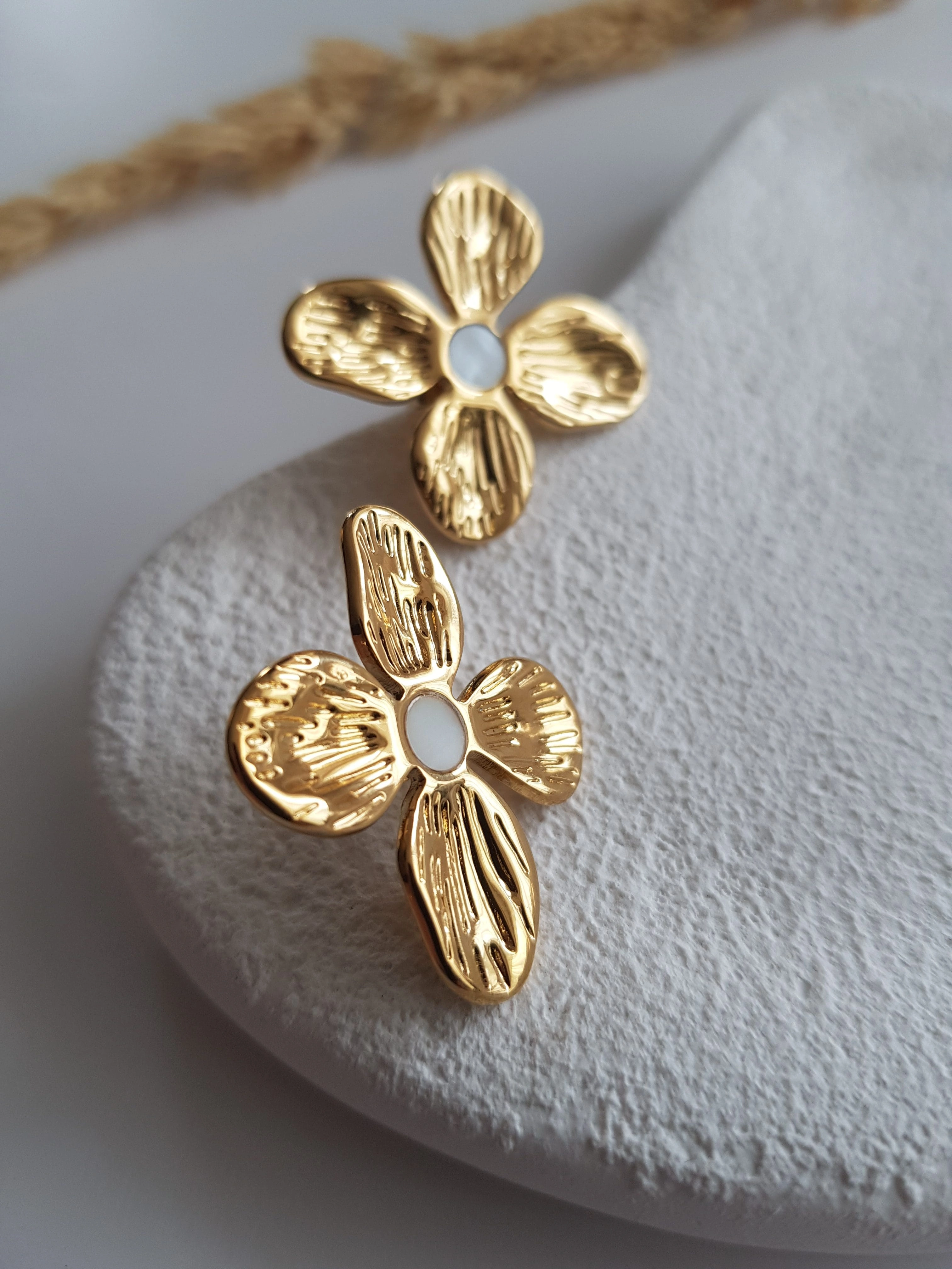 JOC Gold Çiçek Çelik Küpe