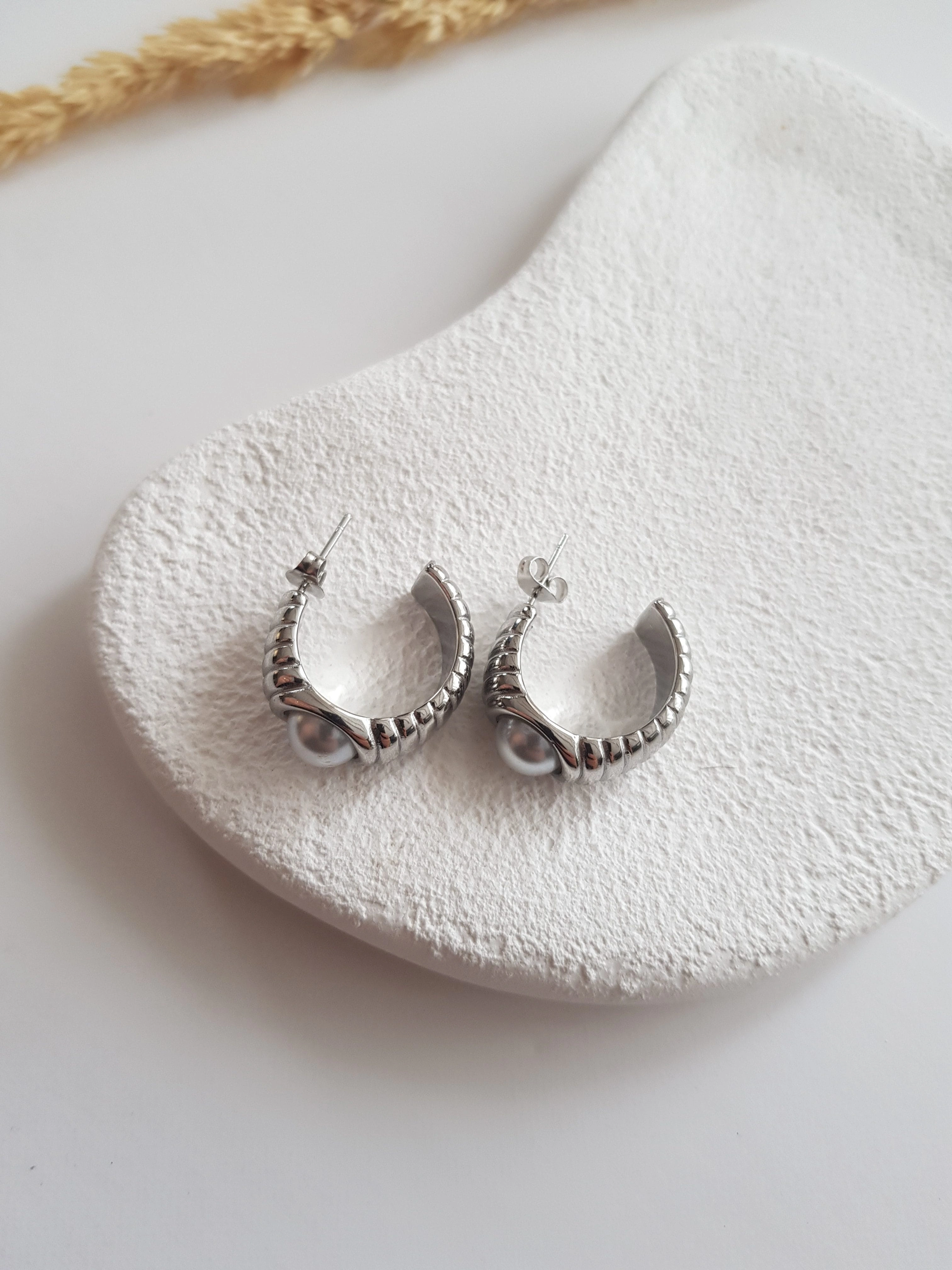 JOC Silver Halka İncili Çelik Küpe