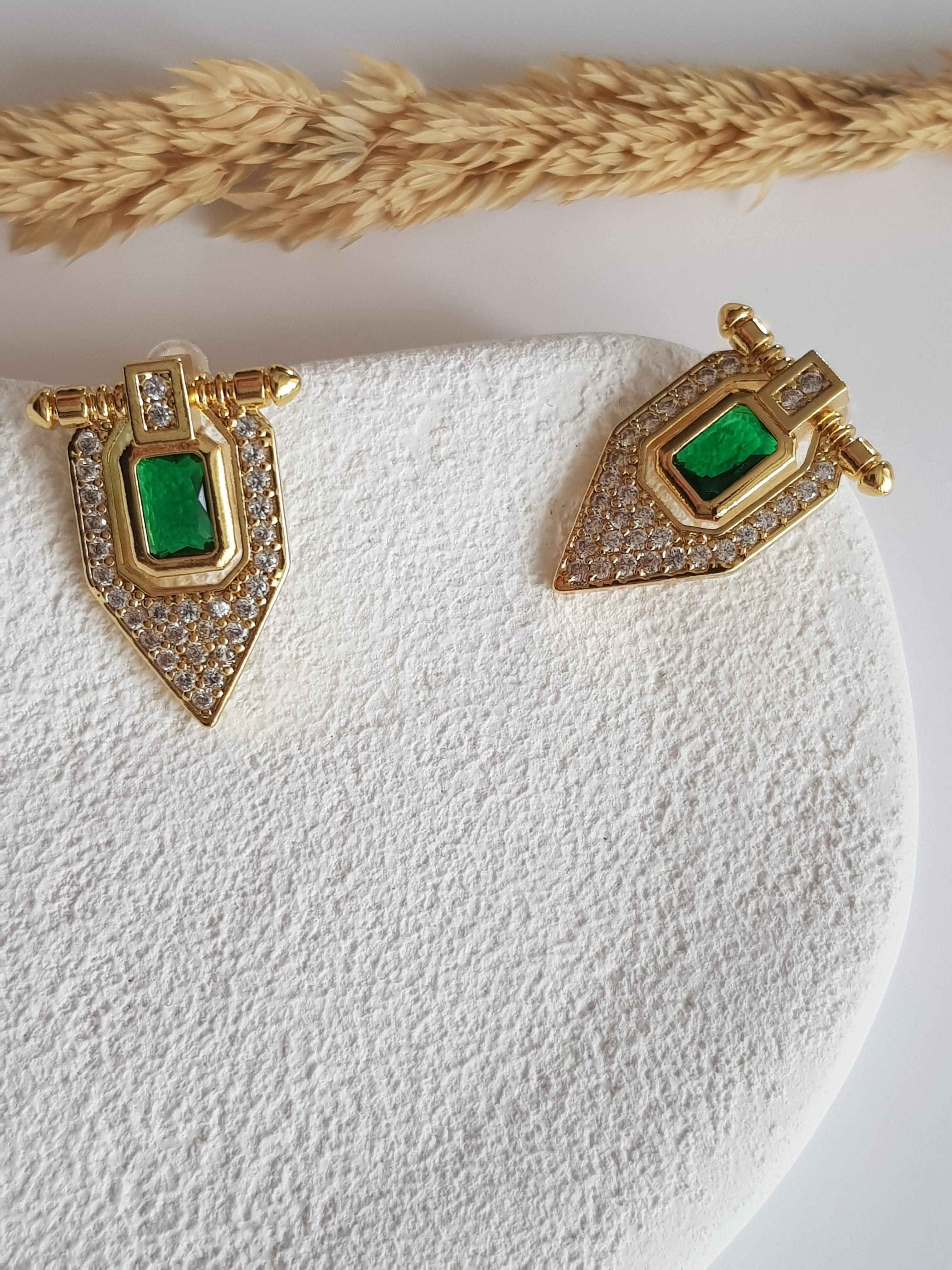 JOC Gold Zirkon Yeşil Taşlı Madalyon Küpe