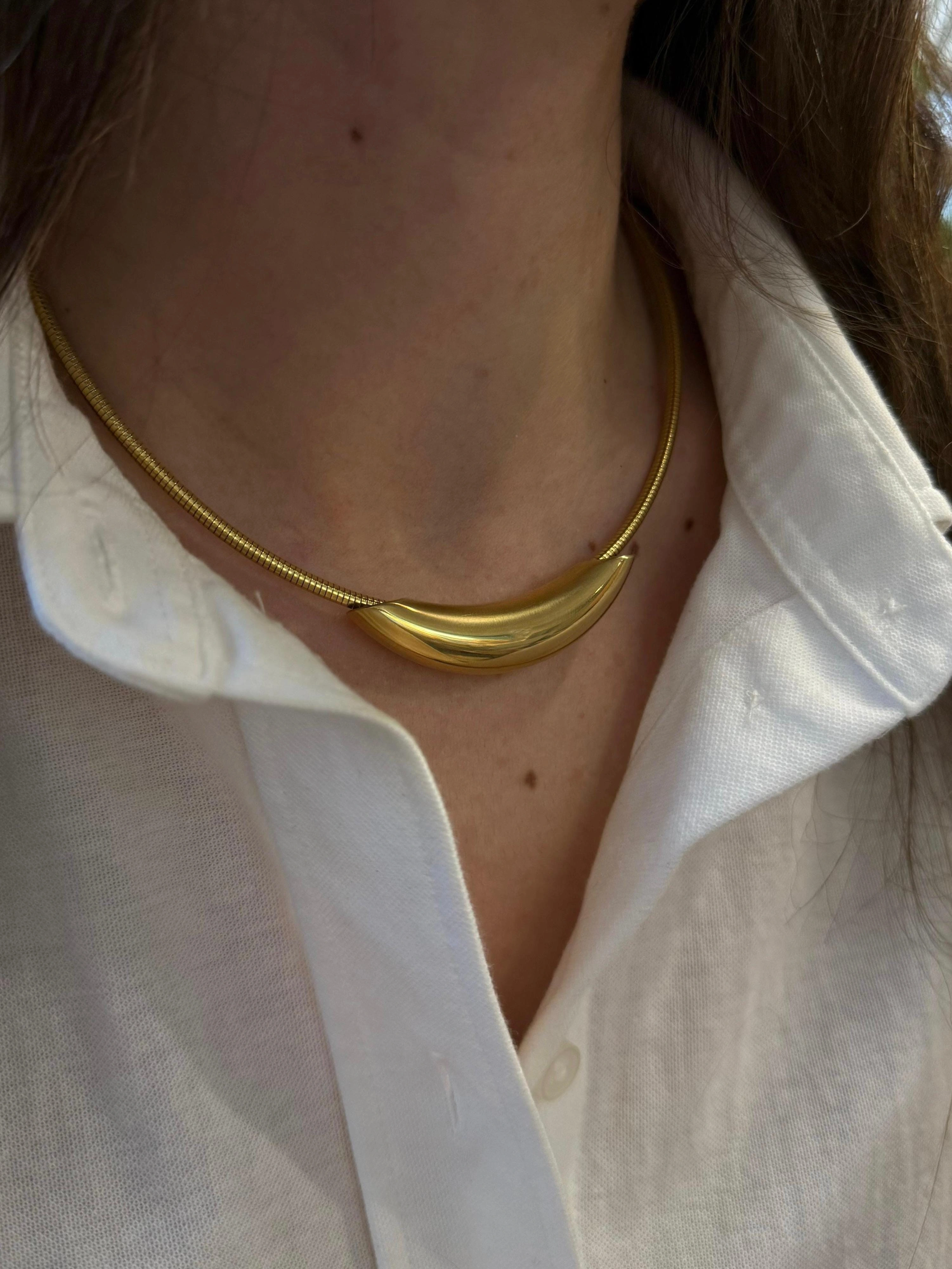 Gold Plaka Uçlu Çelik Kolye