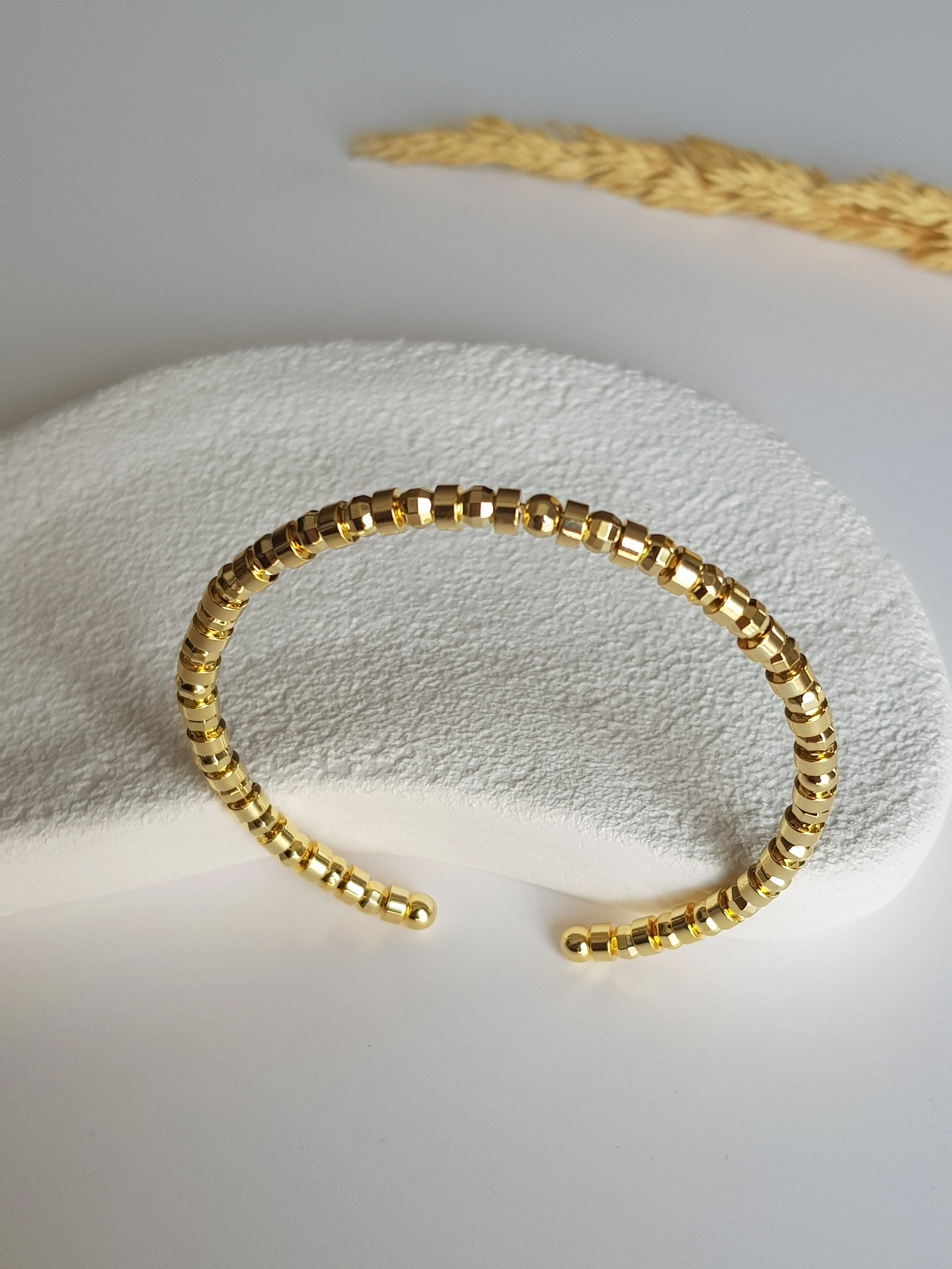 Gold Küp Ve Dorika Ayarlanabilir Kelepçe
