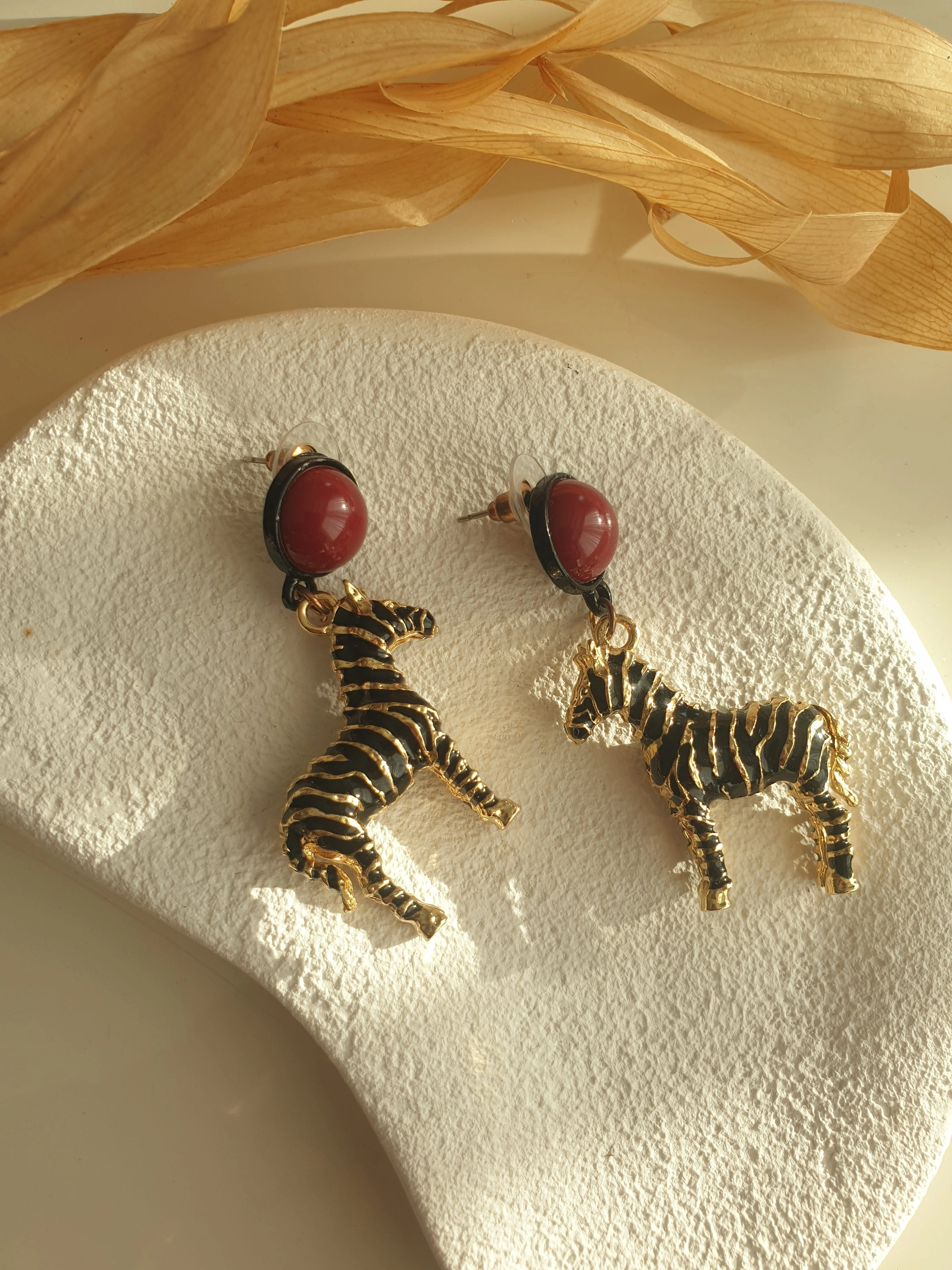 JOC Marka Model Zebra Küpe